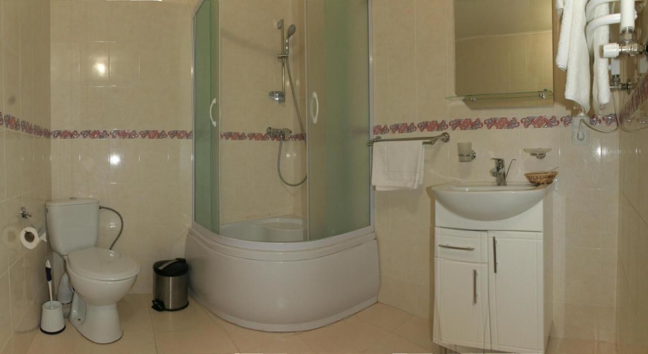 Отель Hotel Leotel Львов