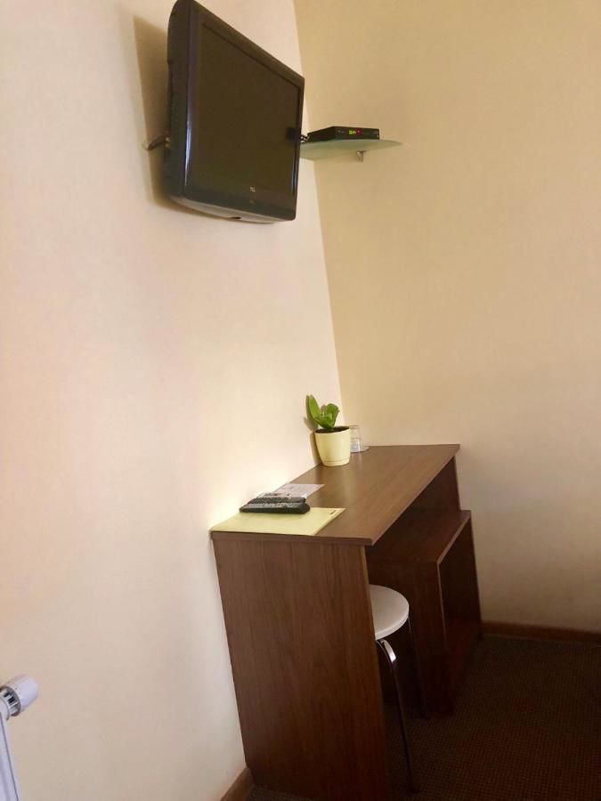 Отель Hotel Leotel Львов